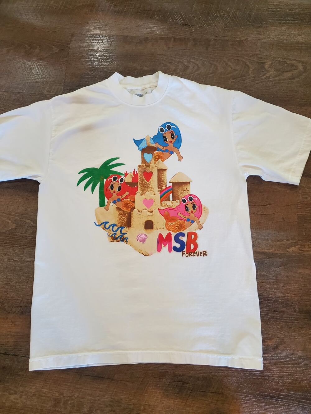 Karol G Tee size Medium